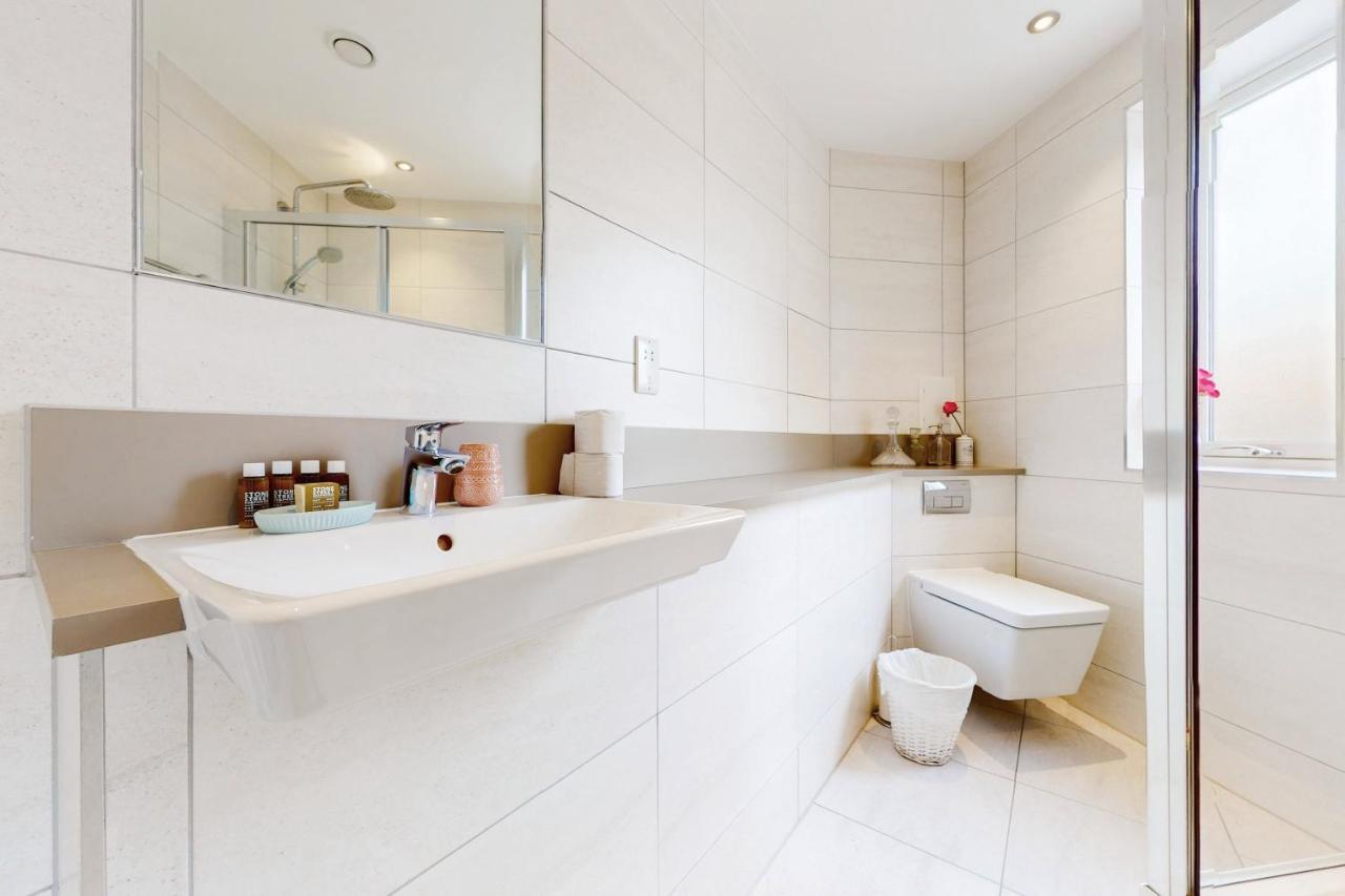 Modern And Spacious 4 Bed House In The City Centre London Exterior photo